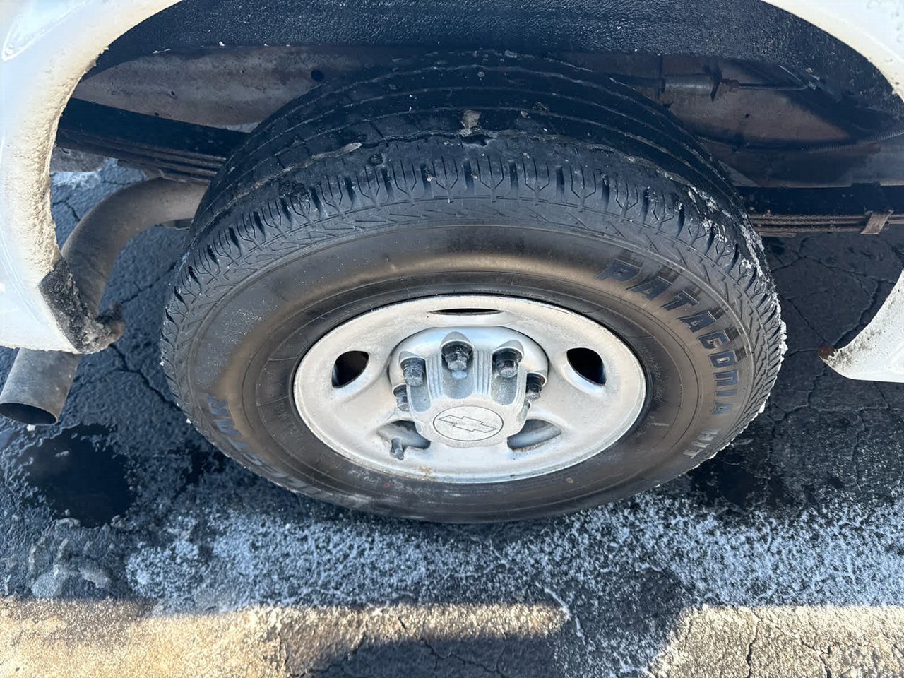 Used 2016 Chevrolet Express 2500 image 9