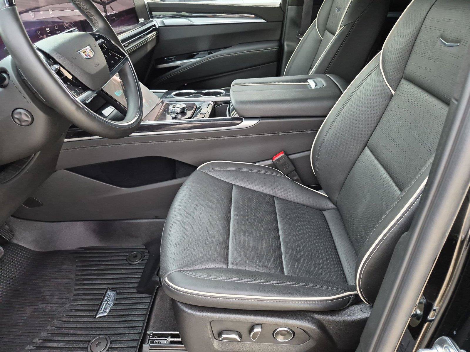 Used 2025 Cadillac Escalade Sport w/ Touring Package AWD/4WD image 27