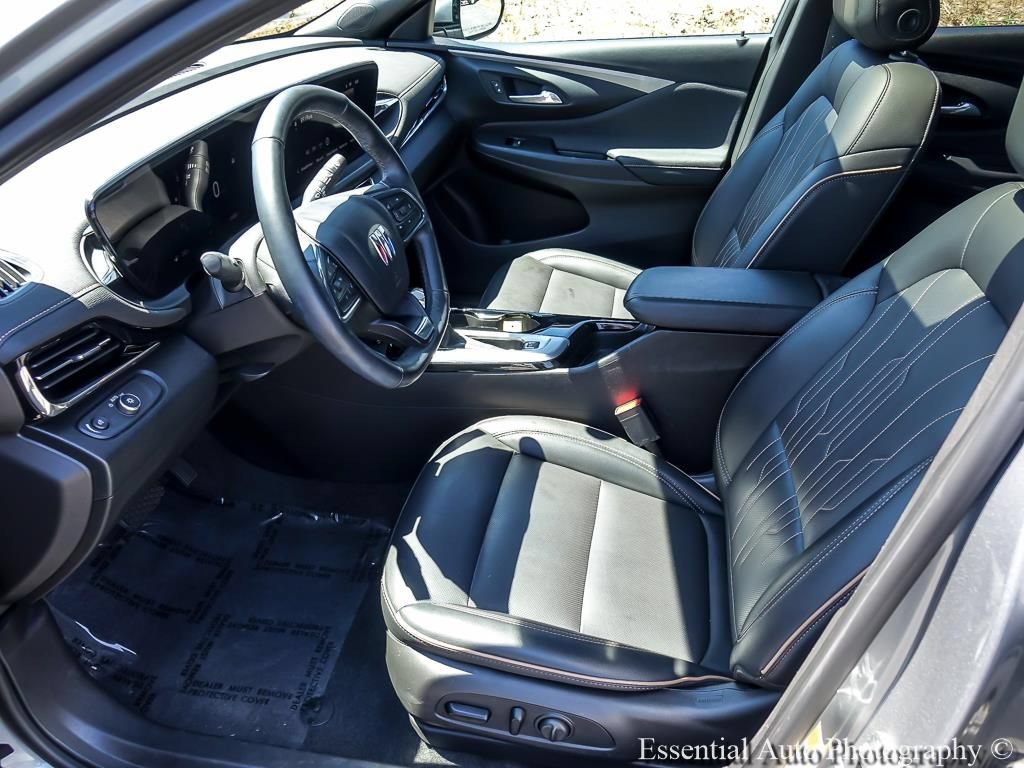 Used 2025 Buick Envista Sport Touring FWD image 10