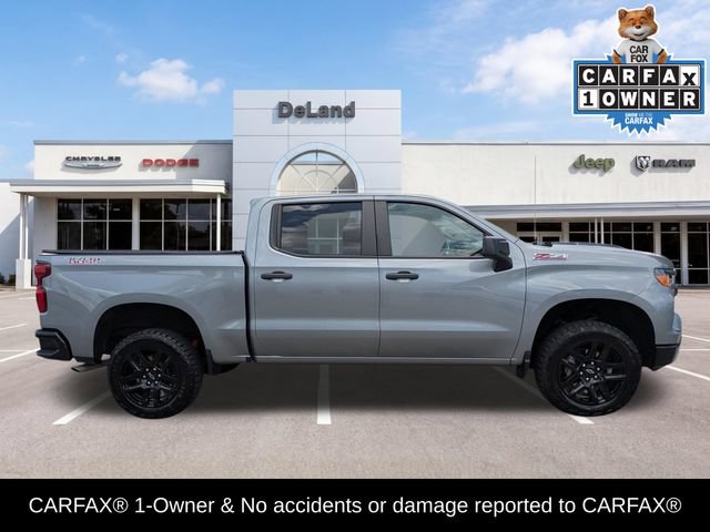 Used 2024 Chevrolet Silverado 1500 Custom Trail Boss w/ LPO, Dark Essentials Package AWD/4WD image 2