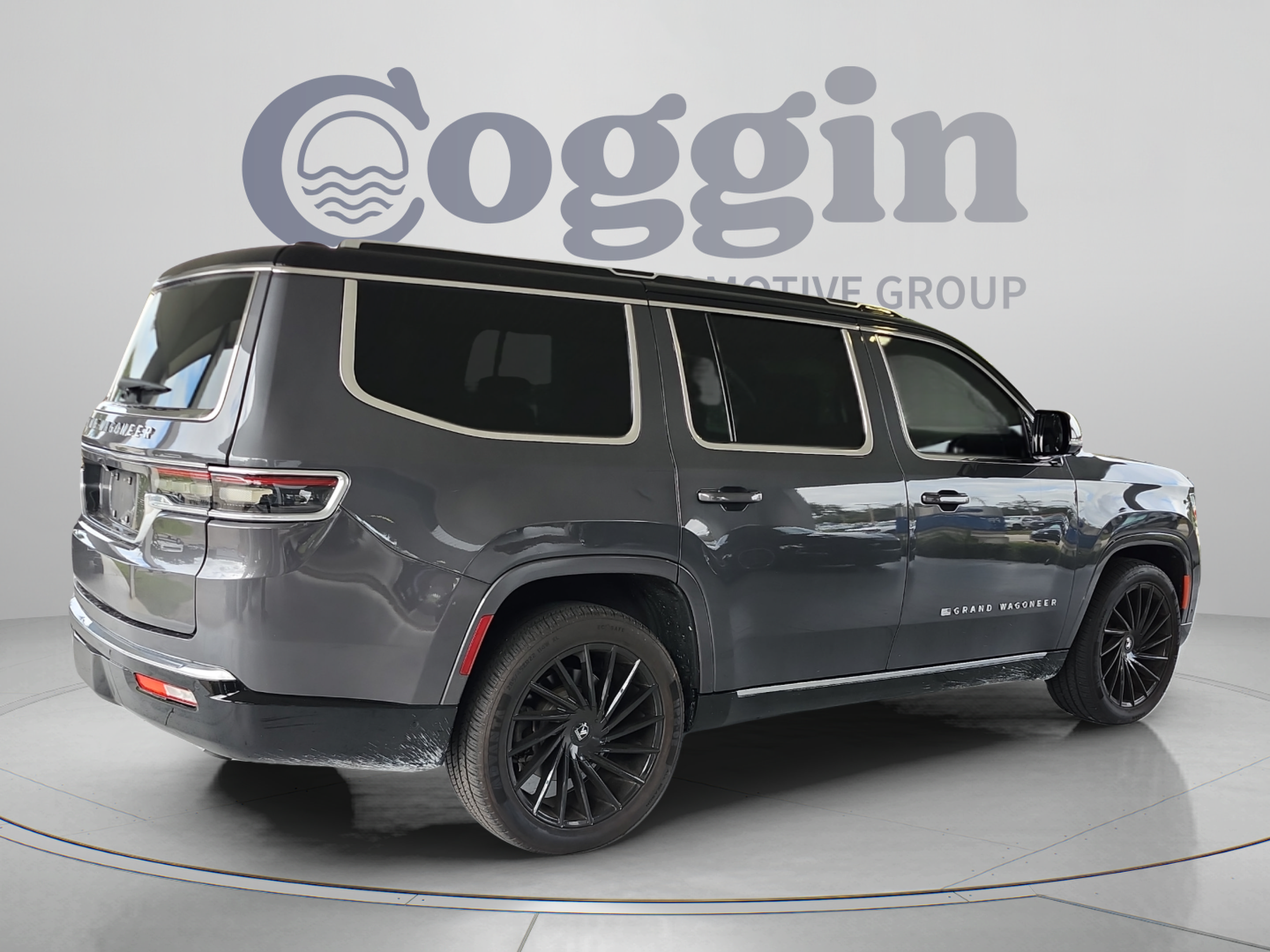 Used 2022 Jeep Grand Wagoneer Series II w/ Convenience Group III AWD/4WD image 5