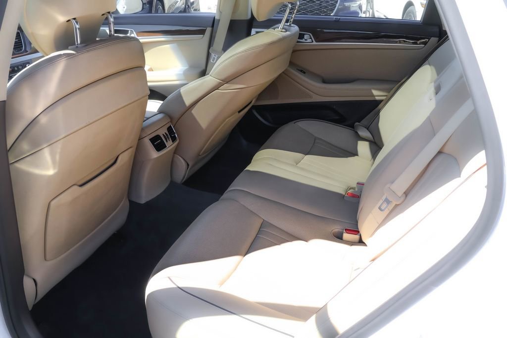 Used 2015 Hyundai Genesis 3.8 w/ Option Group 03 image 26