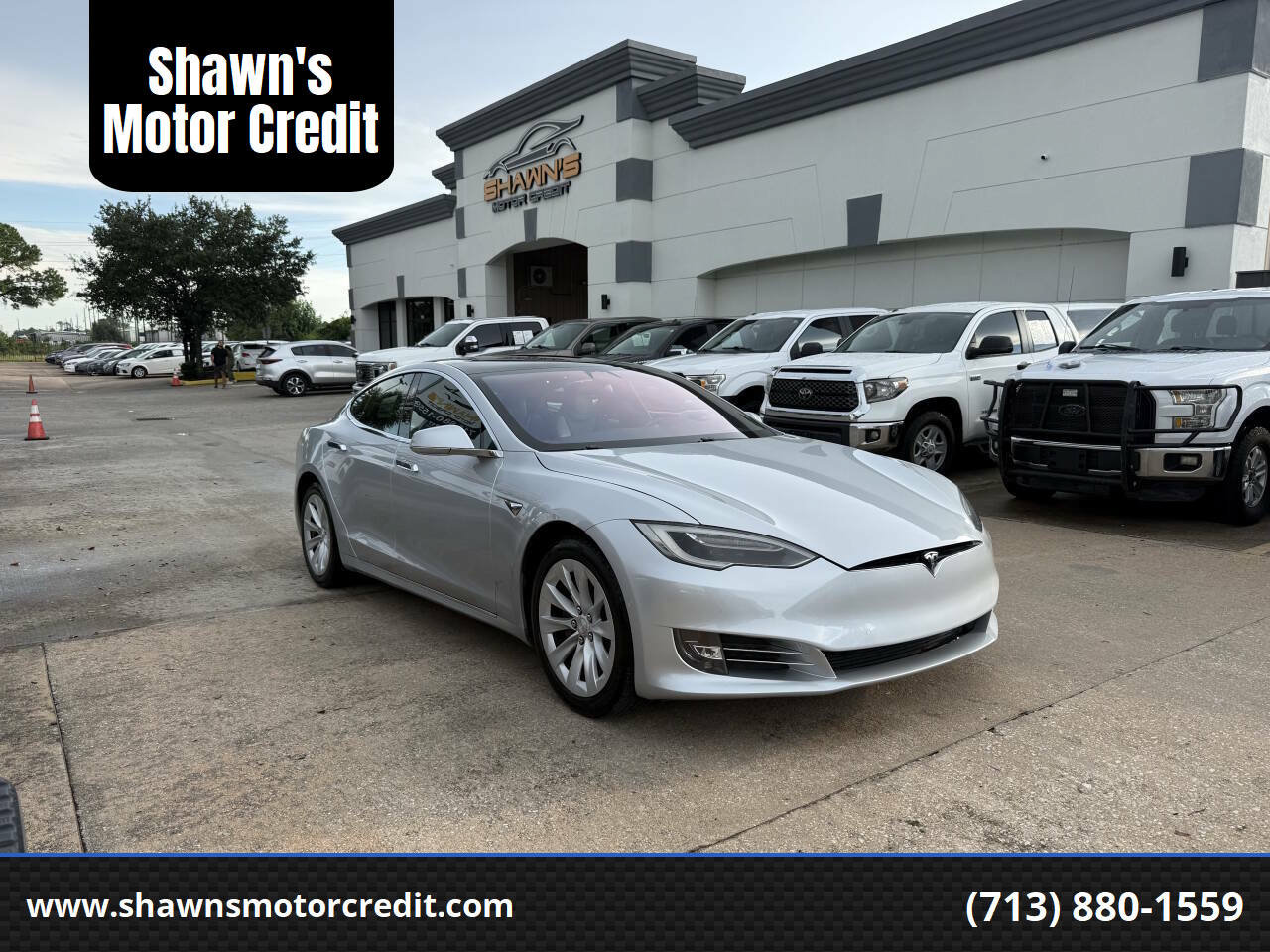 Used 2017 Tesla Model S 60 RWD image 1