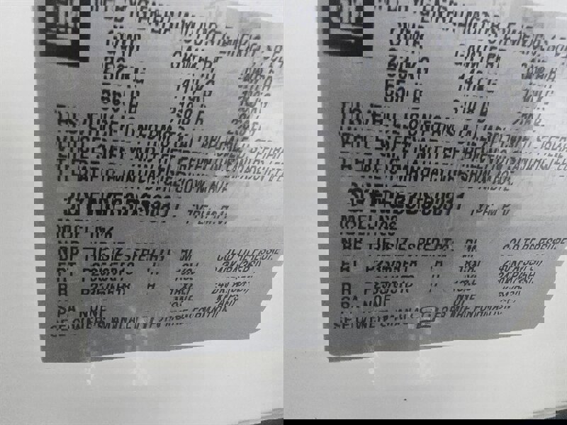 Used 2013 Cadillac SRX Luxury w/ Driver Awareness Package image 31