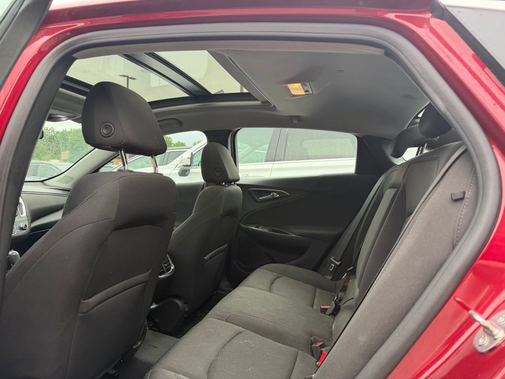 Used 2020 Chevrolet Malibu LT FWD image 15