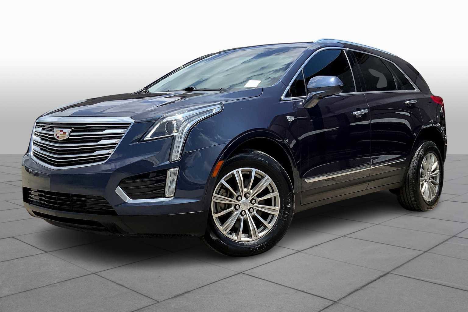 Used 2018 Cadillac XT5 Luxury w/ Driver Awareness Package image 2
