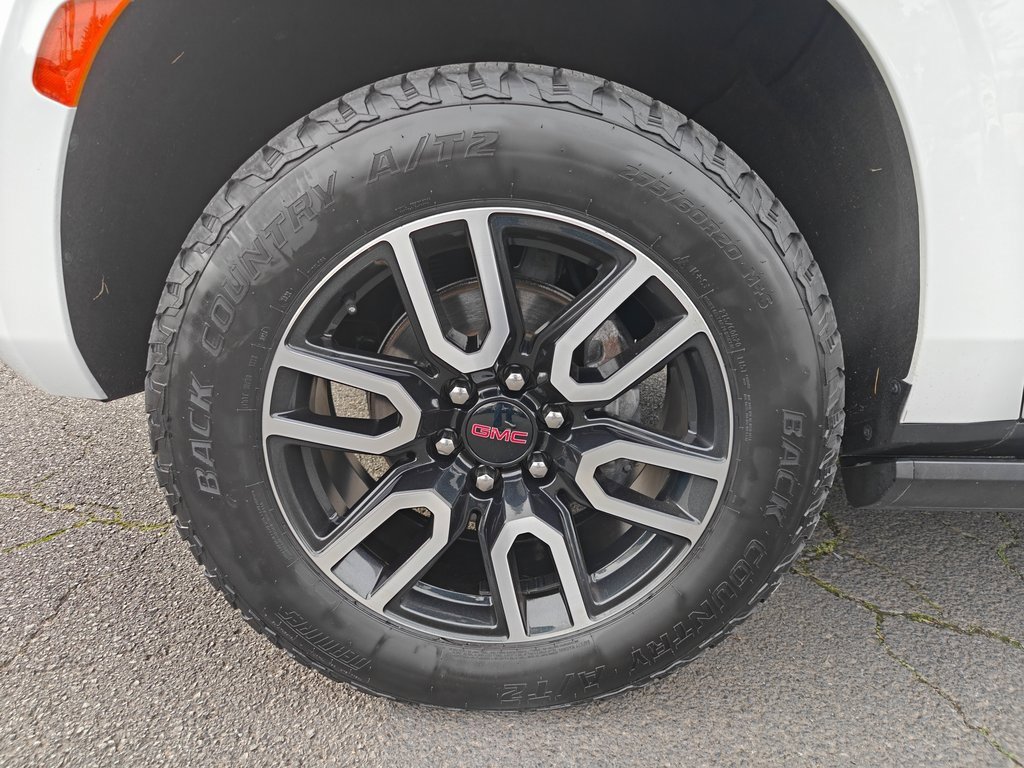 Used 2023 GMC Yukon AT4 w/ AT4 Premium Plus Package image 10