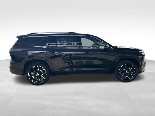 Used 2025 Chevrolet Traverse High Country AWD/4WD image 8
