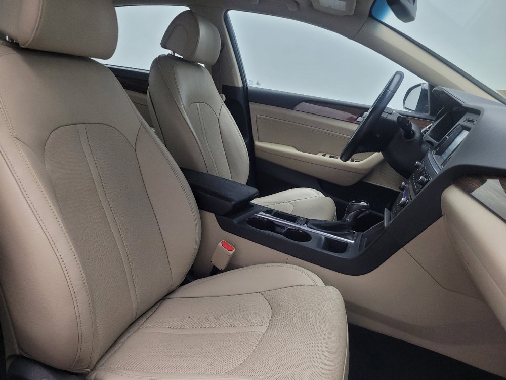 Used 2017 Hyundai Sonata Limited image 21