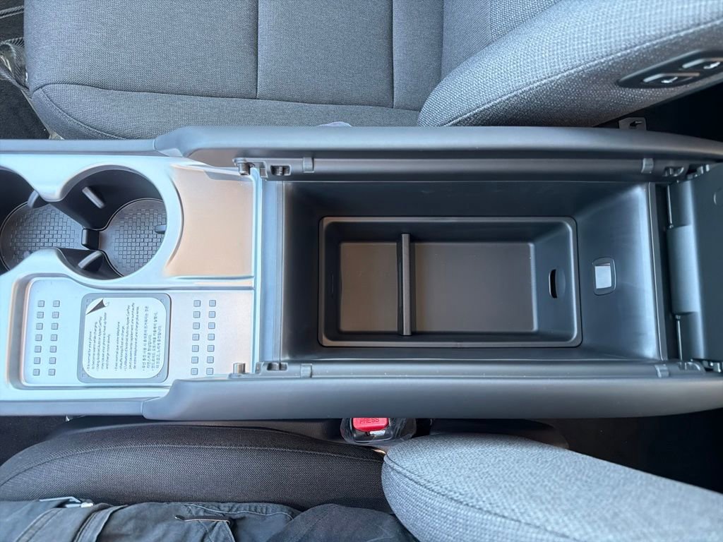 New 2026 Hyundai Ioniq 9 SE image 24