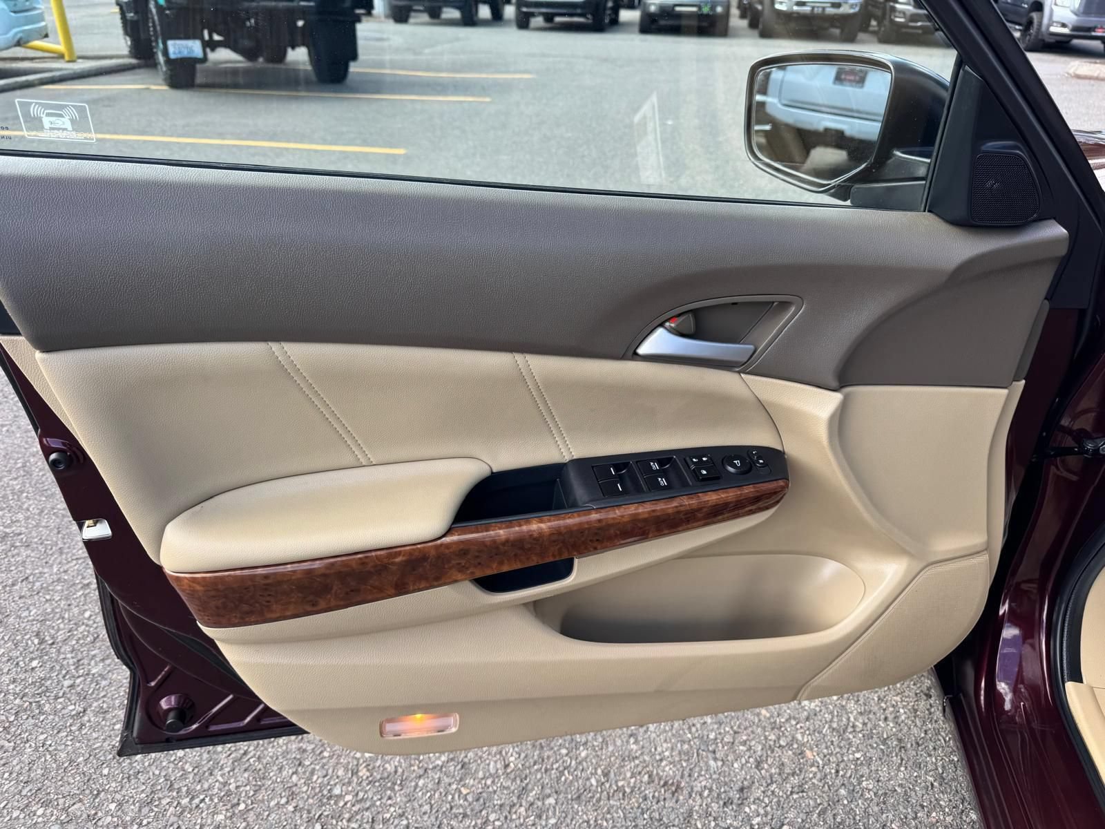 Used 2010 Honda Accord EX-L image 14