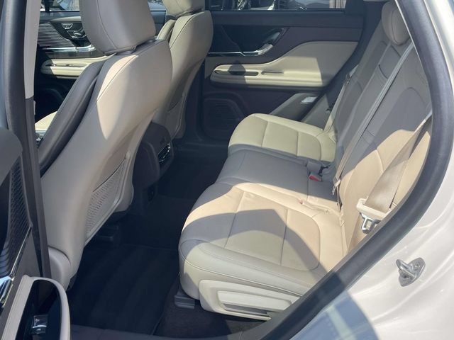 Used 2022 Lincoln Corsair AWD w/ Premium Package image 10