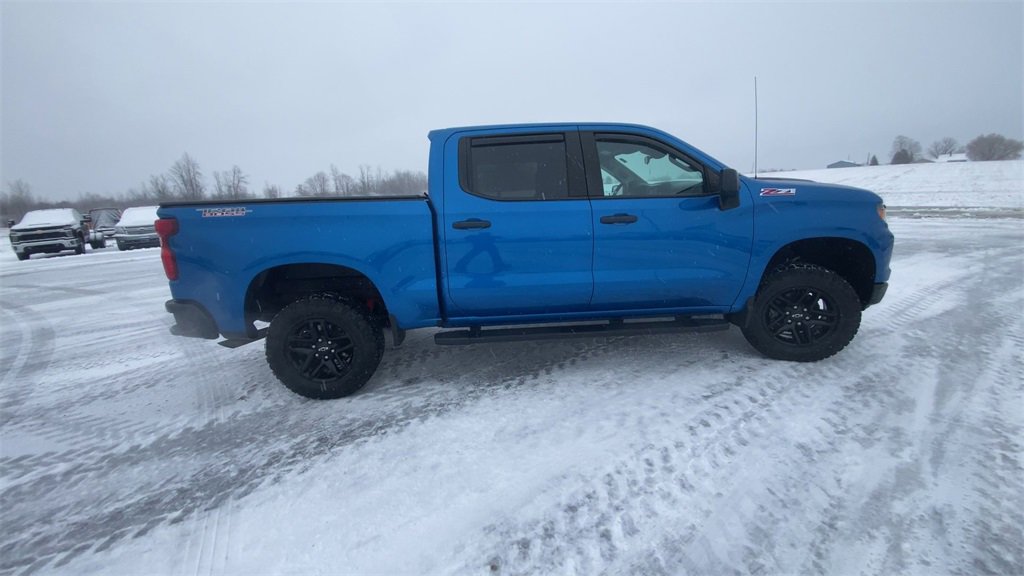 Used 2023 Chevrolet Silverado 1500 Custom Trail Boss image 9