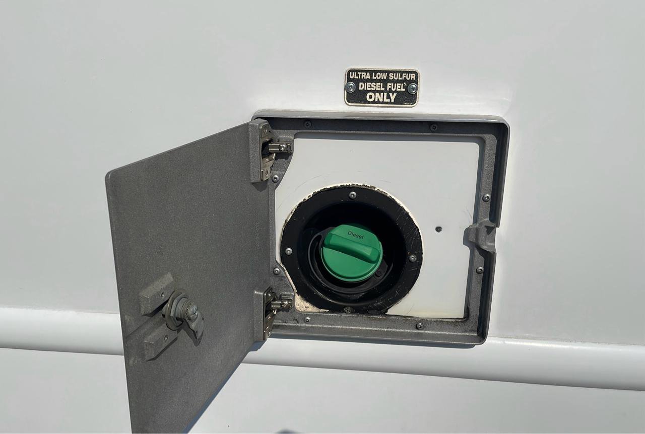 Used 2015 Chevrolet Express 3500 w/ Shuttle Bus Package RWD image 51