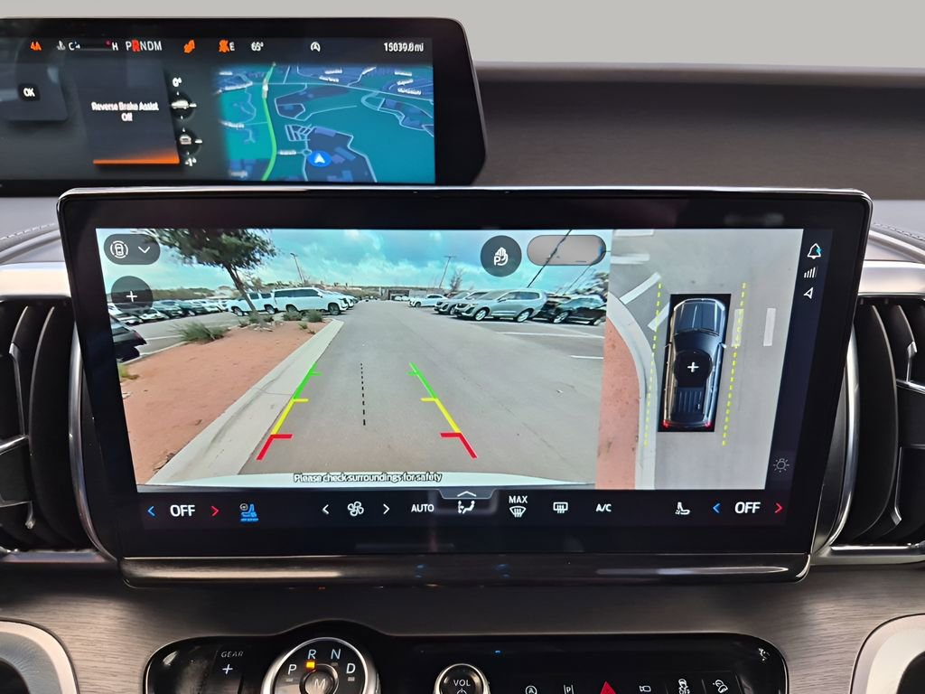 Used 2025 Ford Expedition Platinum image 41