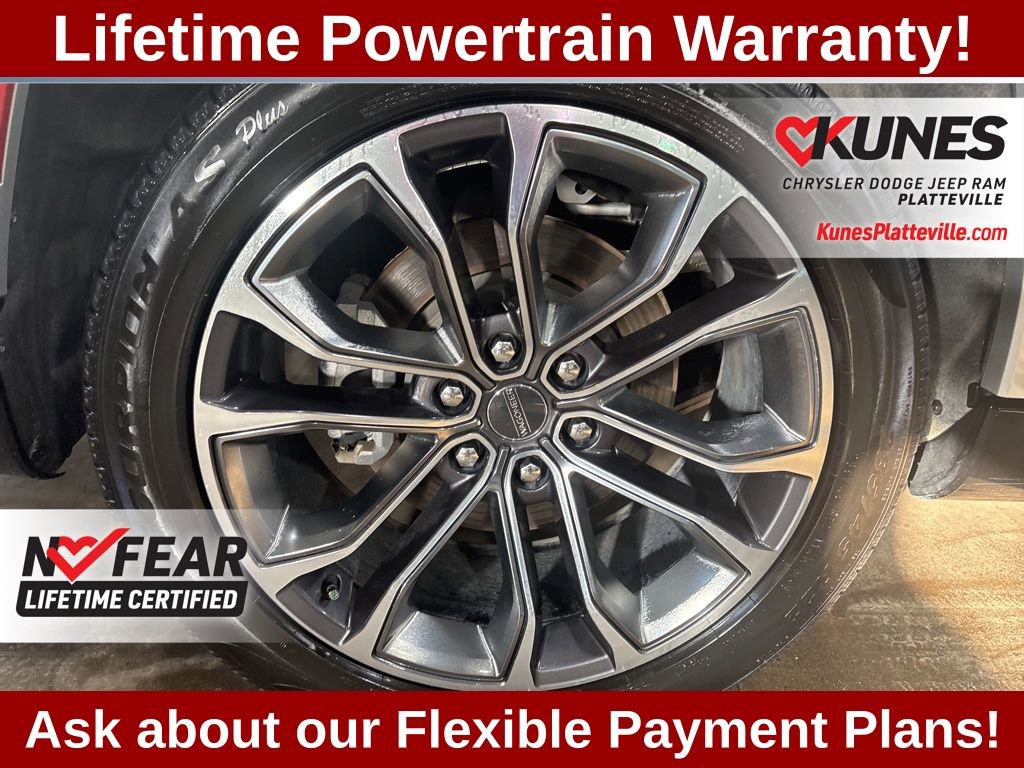 Used 2023 Jeep Grand Wagoneer L Series III w/ HD Trailer Tow Package image 13