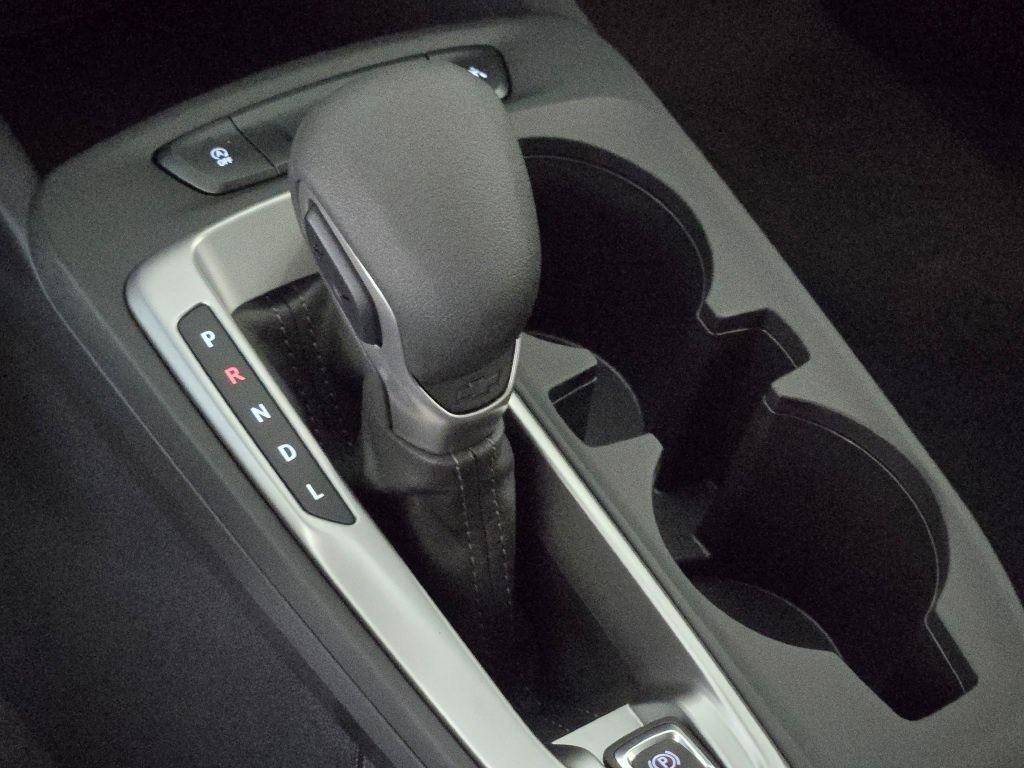New 2026 Chevrolet Trax LS w/ LS Convenience Package FWD image 25