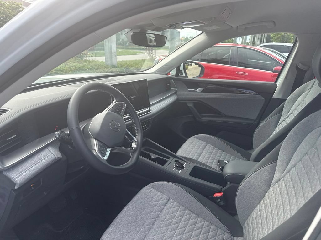 Used 2026 Volkswagen Tiguan S FWD image 3