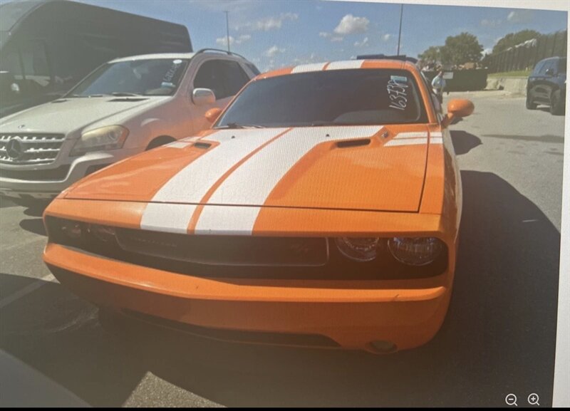 Used 2014 Dodge Challenger R/T Plus RWD image 11