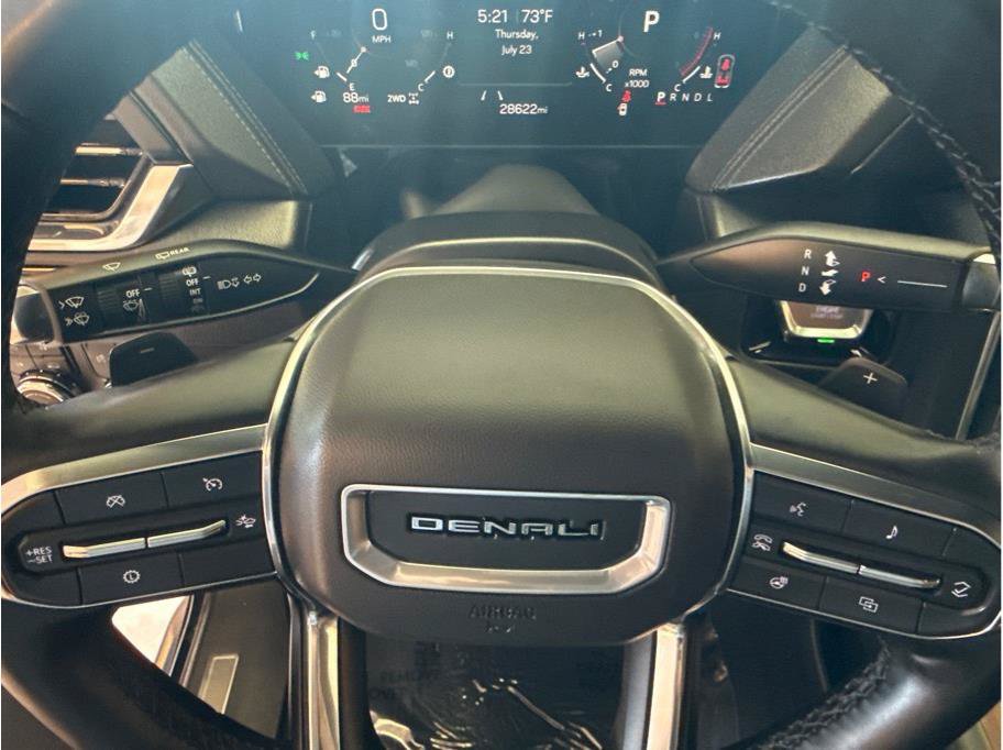 Used 2025 GMC Yukon Denali AWD/4WD image 20