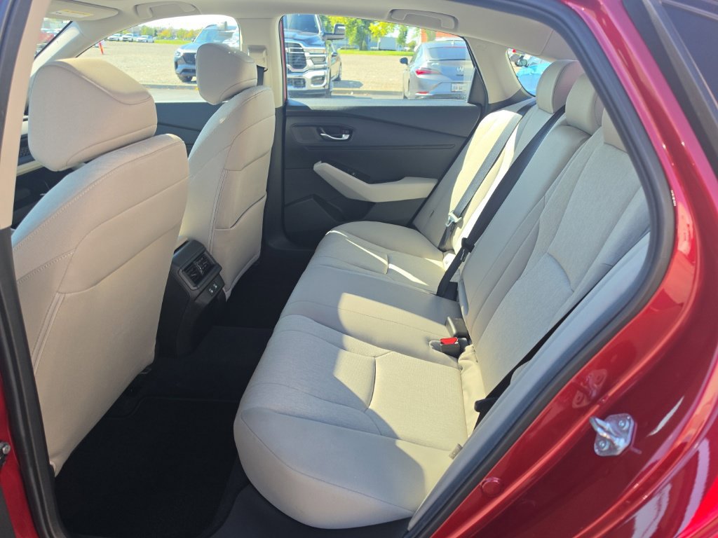 Certified 2025 Honda Accord SE image 25