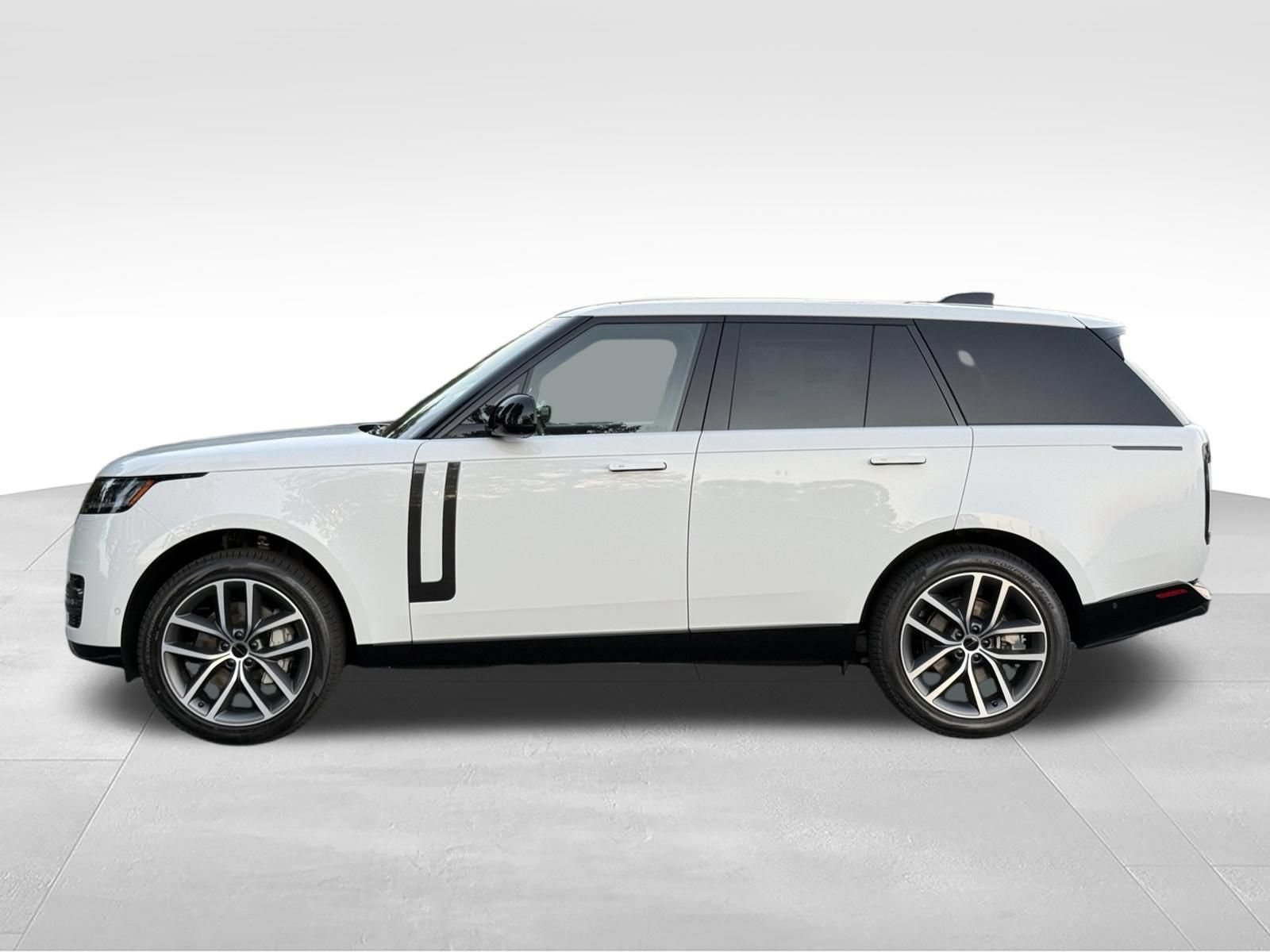New 2026 Land Rover Range Rover SE AWD/4WD image 2