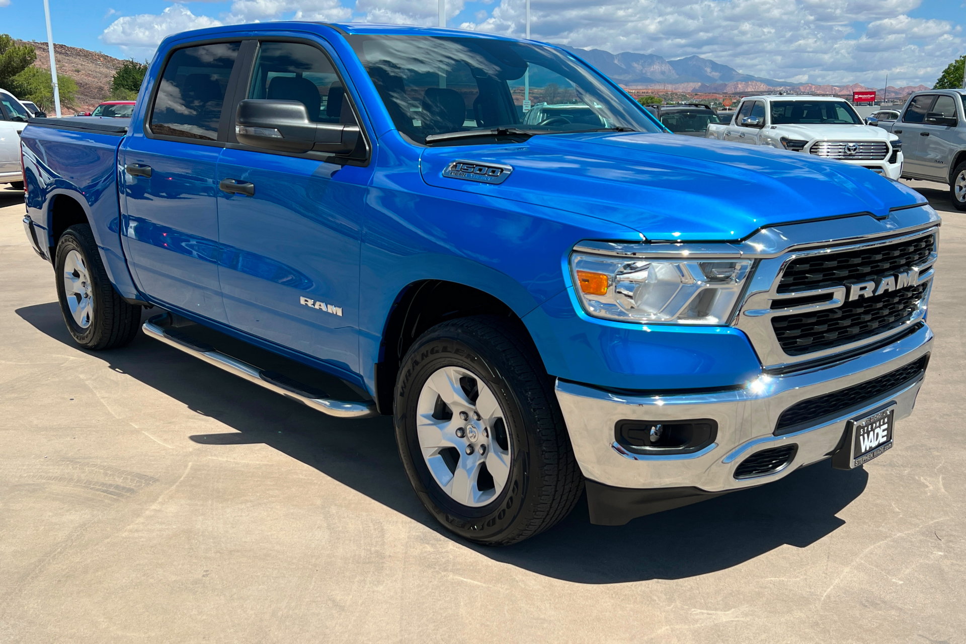 Used 2023 RAM 1500 Big Horn AWD/4WD image 7