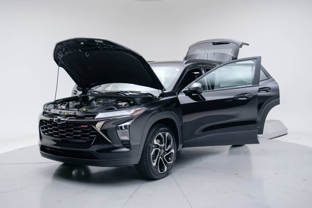 Used 2026 Chevrolet Trax RS w/ Driver Confidence Package FWD image 18