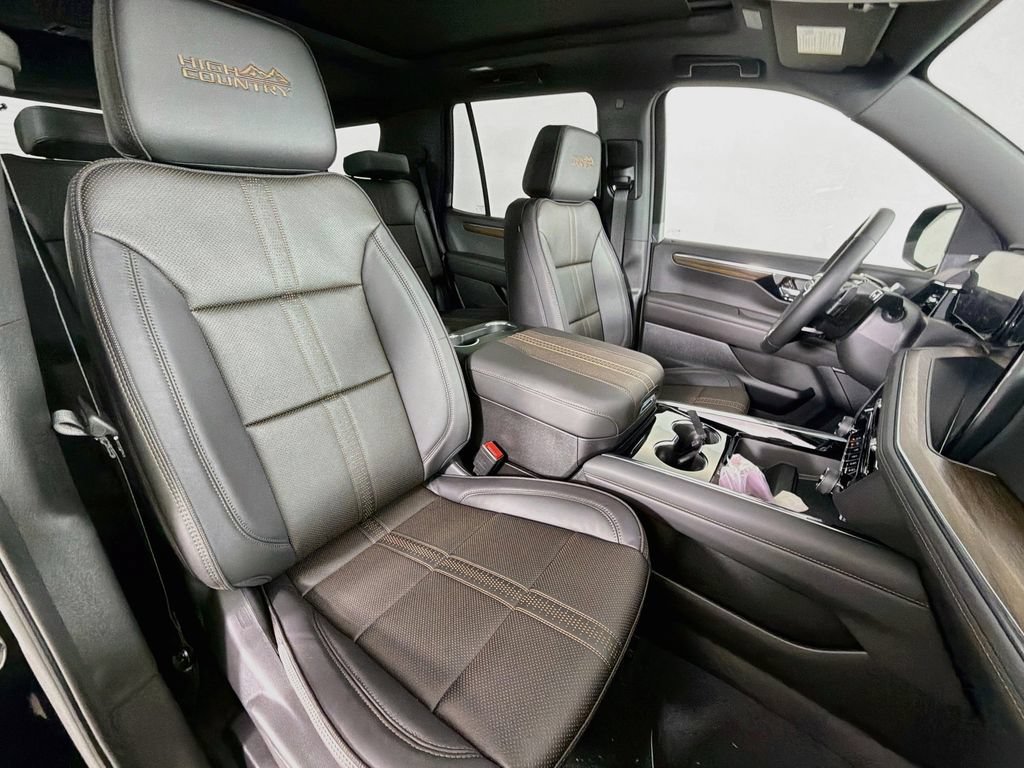 New 2026 Chevrolet Tahoe High Country AWD/4WD image 25