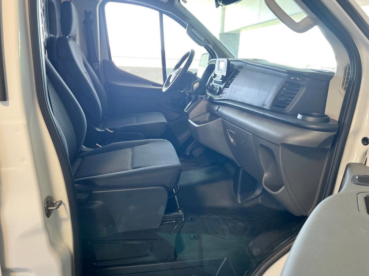 Used 2025 Ford Transit 250 Low Roof w/ Exterior Upgrade Package RWD image 18