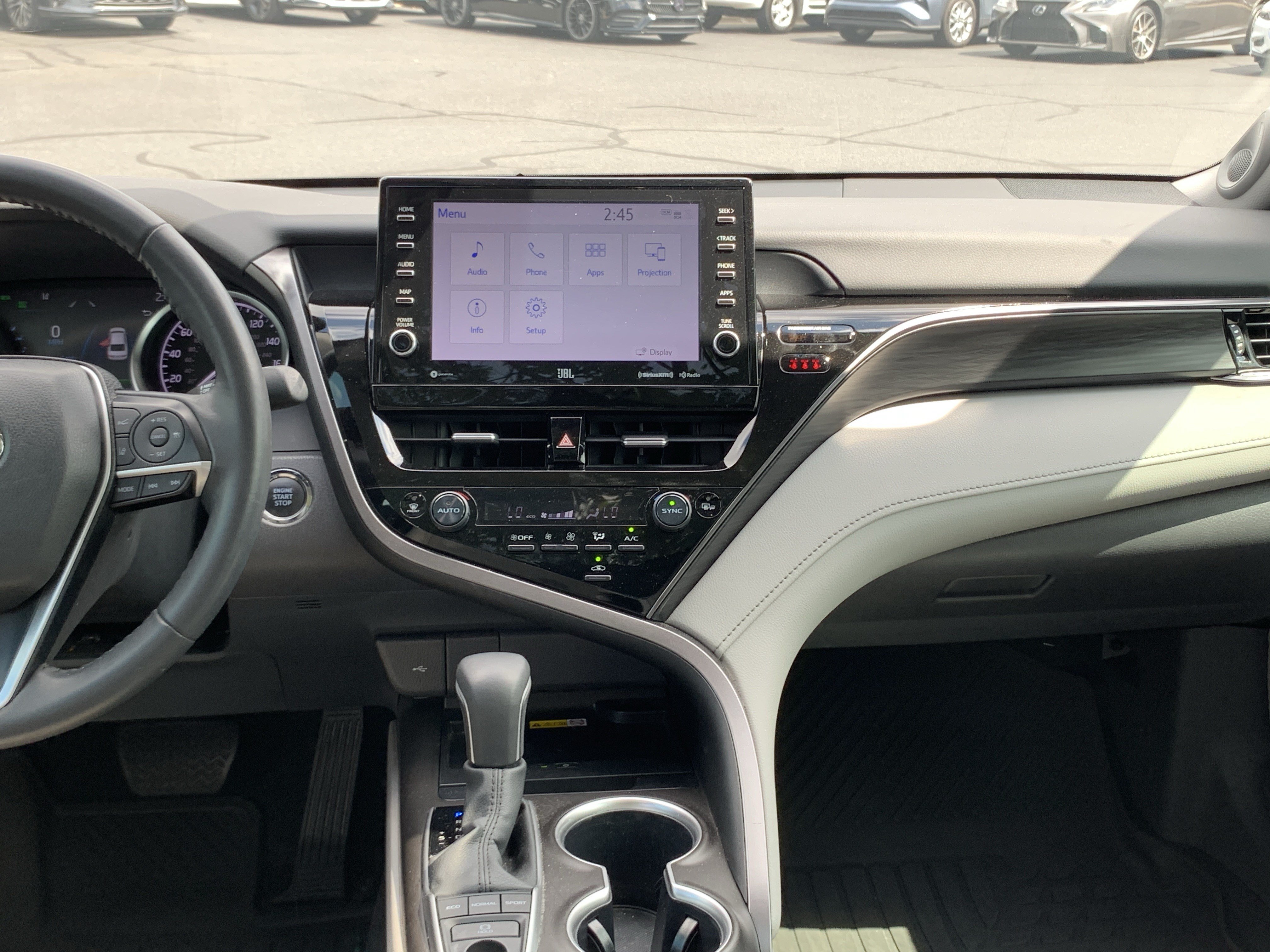 Used 2024 Toyota Camry XLE FWD image 31