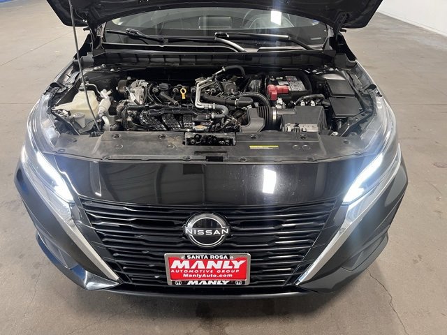 Used 2024 Nissan Altima 2.5 SV image 9