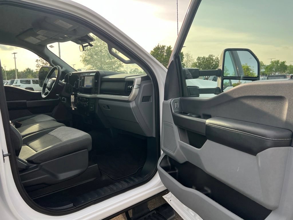 Used 2026 Ford F350 XLT AWD/4WD image 15