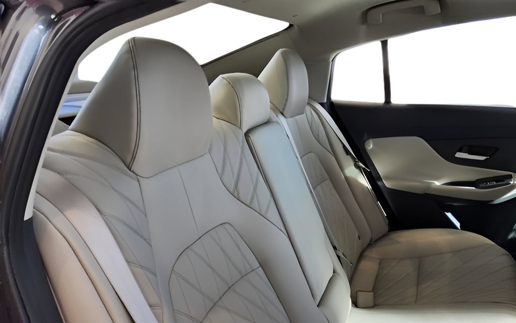 New 2026 Nissan Sentra SL w/ Floor Mat Package FWD image 36