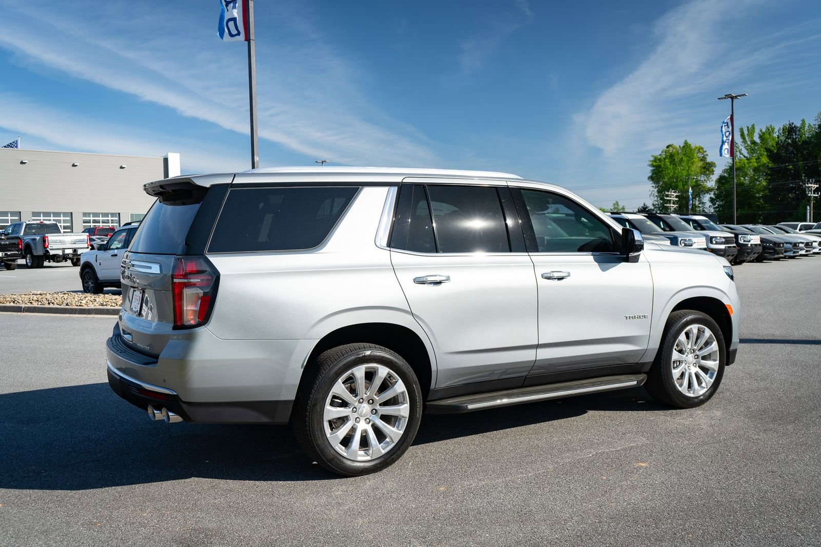 Used 2024 Chevrolet Tahoe Premier RWD image 10