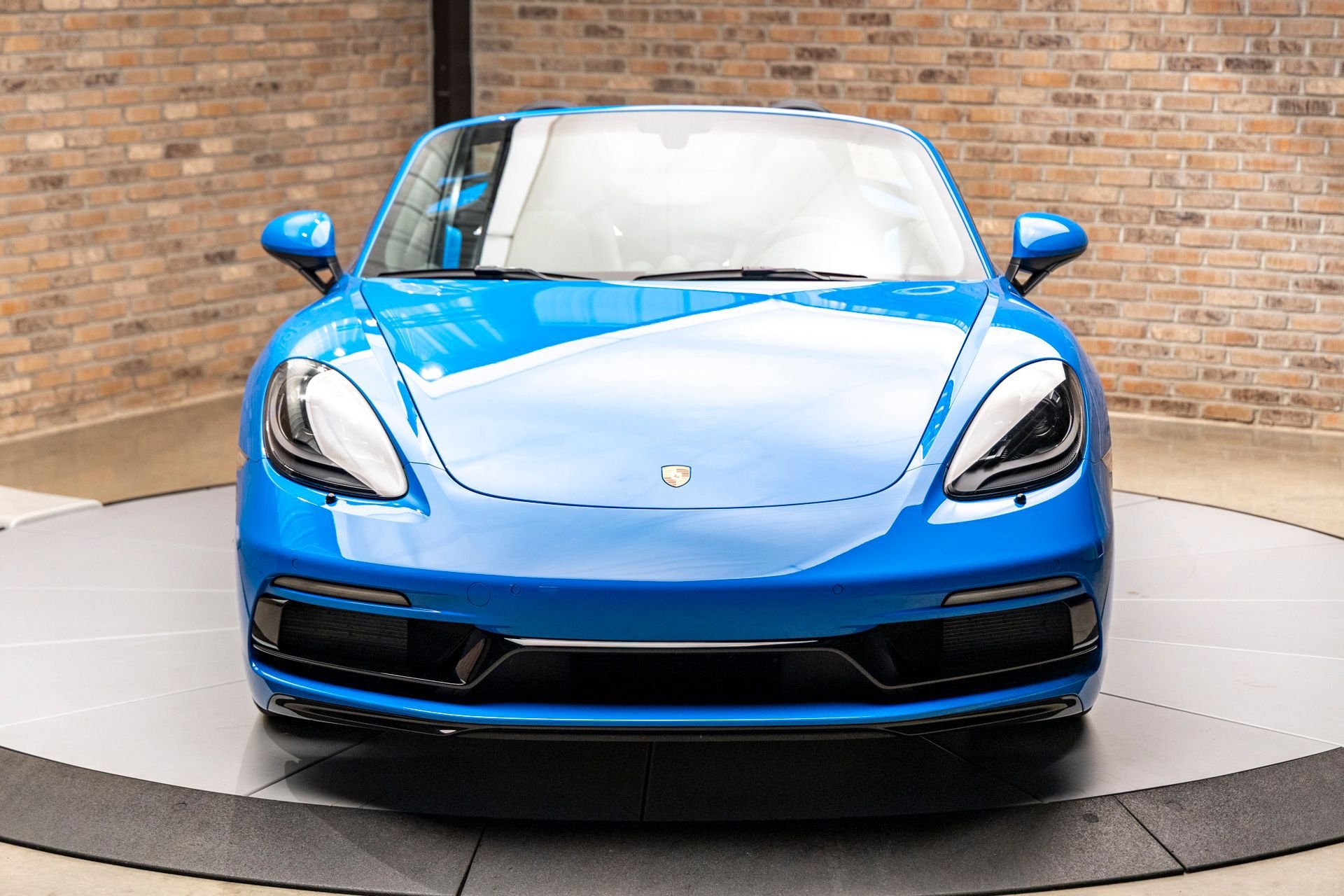 Used 2024 Porsche 718 Boxster S image 3