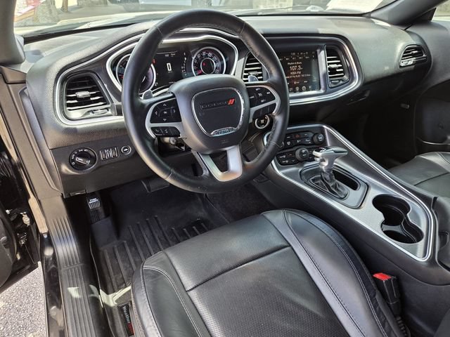 Used 2016 Dodge Challenger R/T Plus RWD image 13
