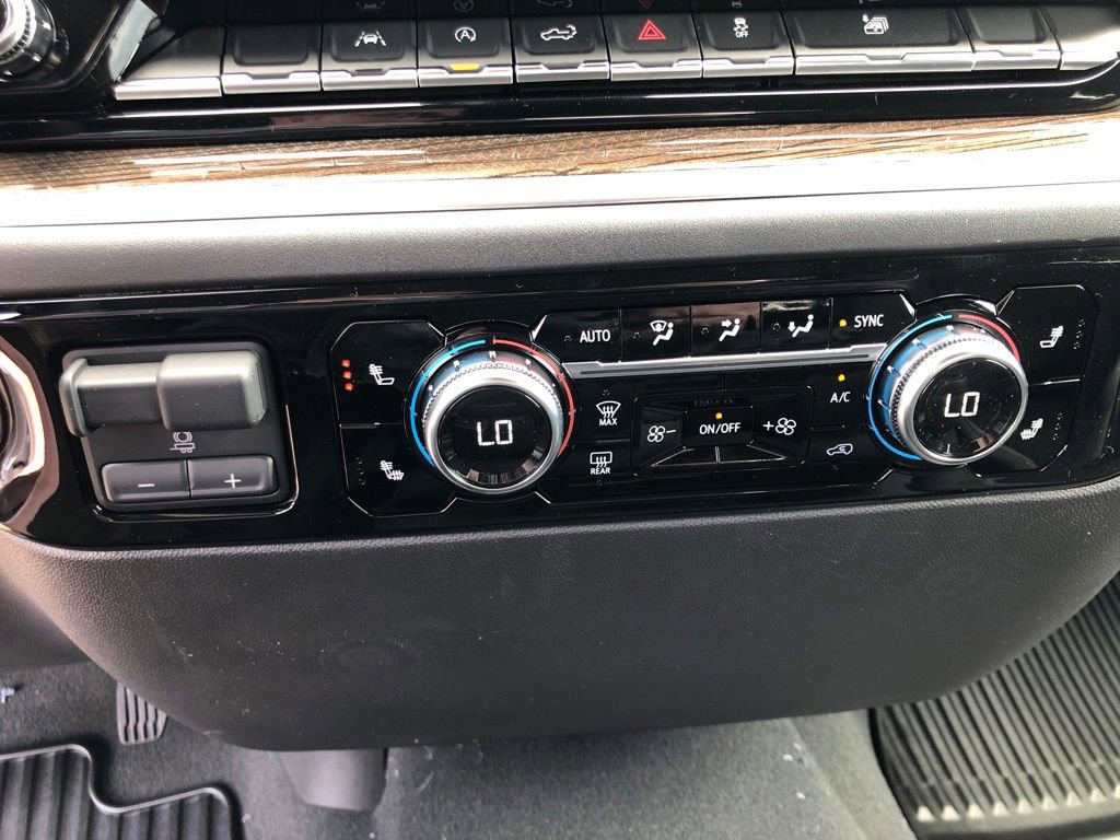 New 2025 GMC Sierra 1500 Elevation image 28