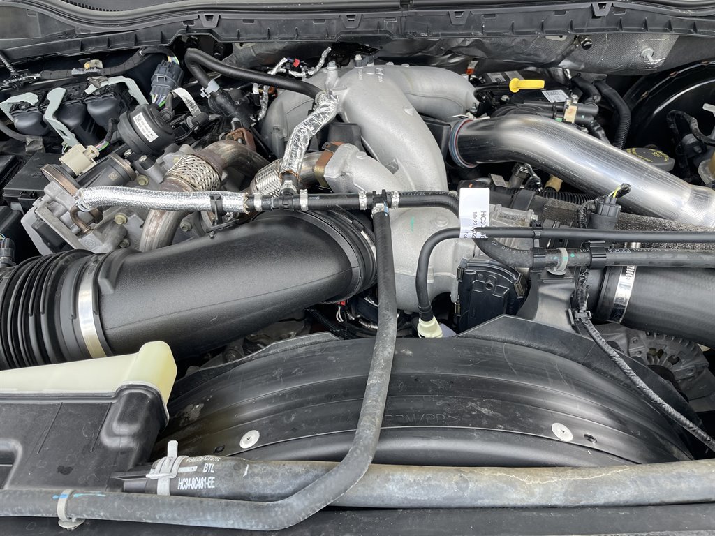 Used 2021 Ford F250 Lariat w/ Lariat Ultimate Package AWD/4WD image 7