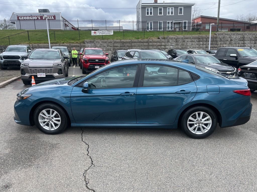 Used 2025 Toyota Camry LE FWD image 3