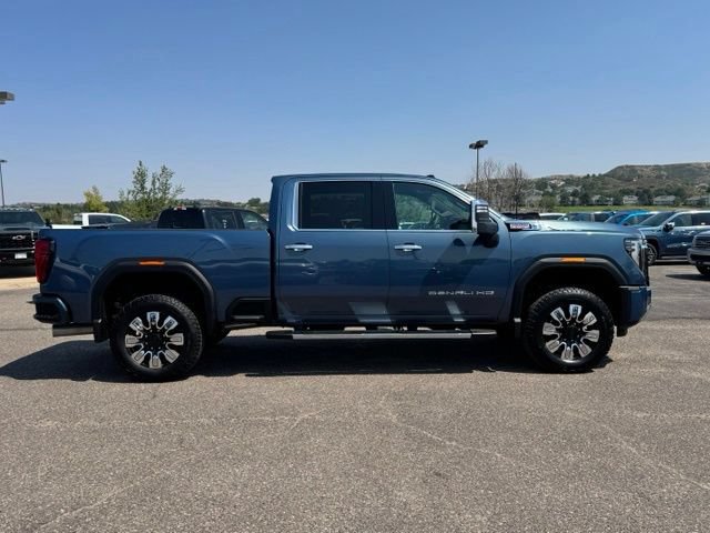 Used 2026 GMC Sierra 3500 Denali AWD/4WD image 6