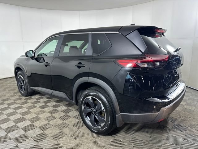 Certified 2026 Nissan Rogue SV w/ Cold Weather Package image 5