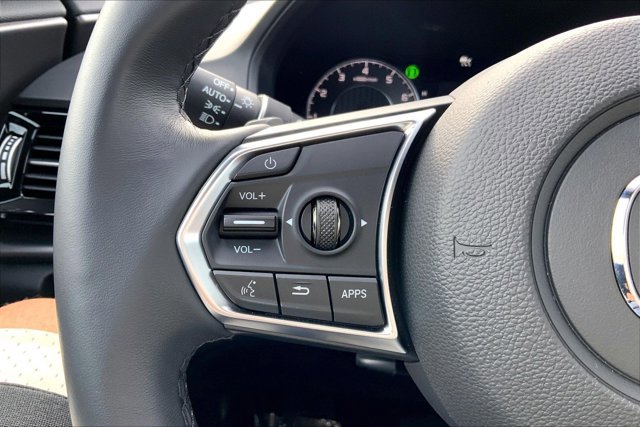 Used 2025 Acura RDX SH-AWD image 18