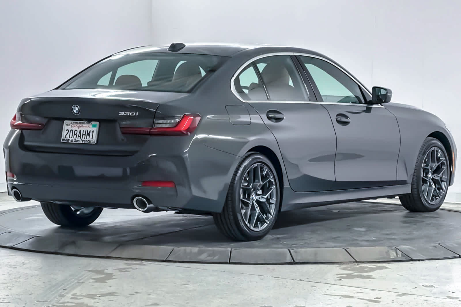 Used 2026 BMW 330i Sedan w/ Convenience Package RWD image 2