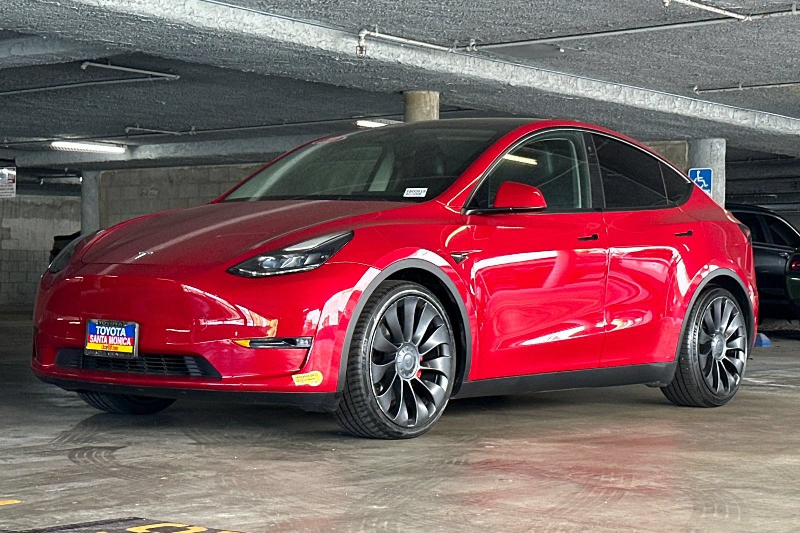 Used 2022 Tesla Model Y Performance AWD/4WD image 8