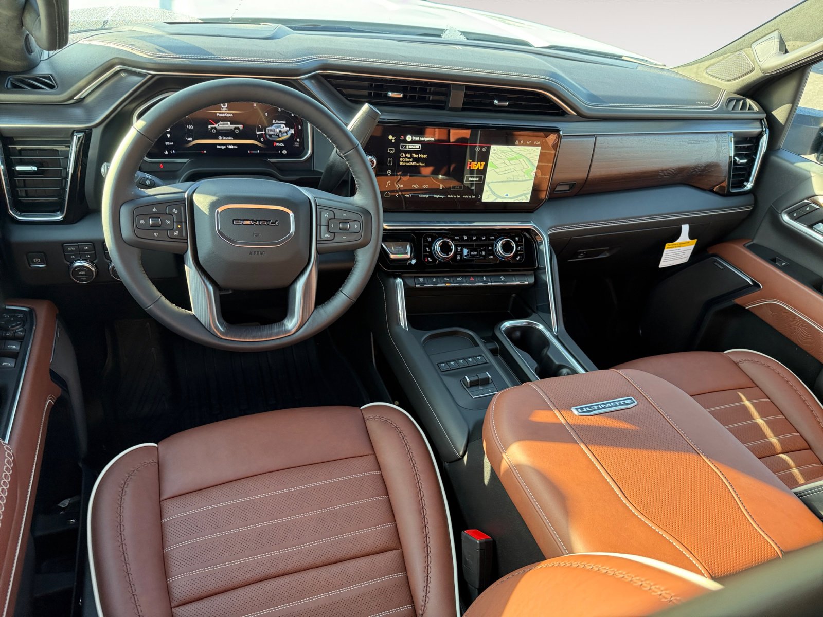 New 2026 GMC Sierra 2500 Denali Ultimate w/ Max Trailering Package image 15