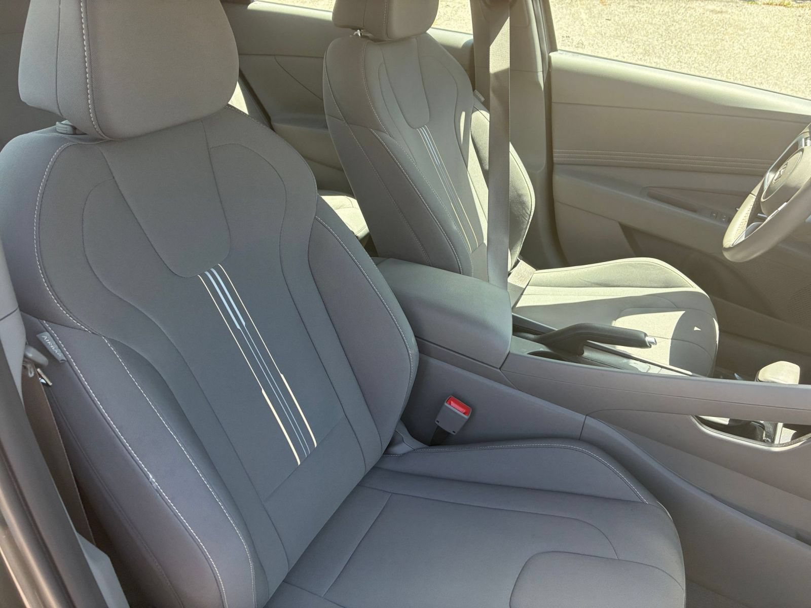 Used 2026 Hyundai Elantra Sport FWD image 26