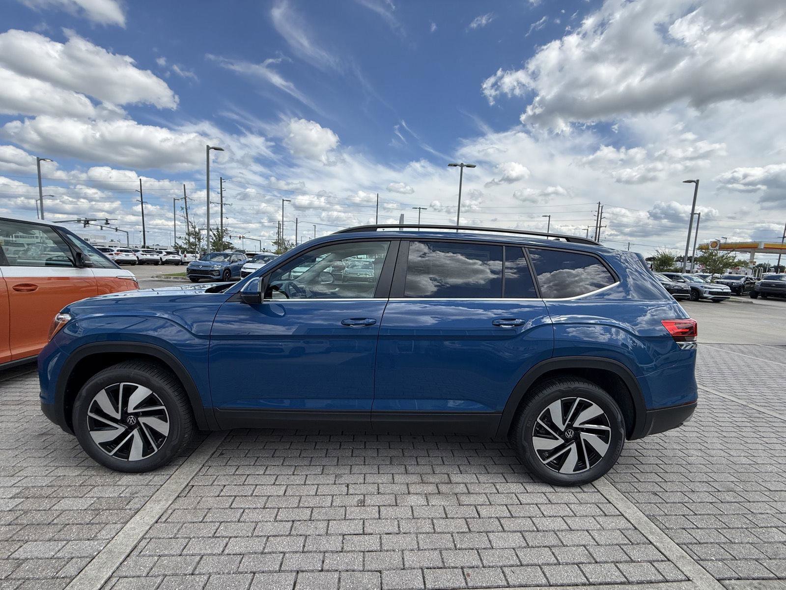 New 2026 Volkswagen Atlas SE image 6