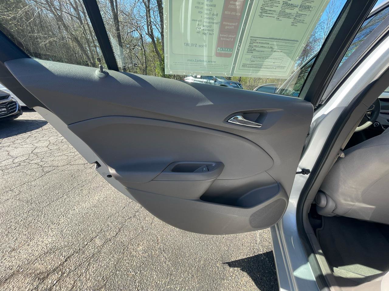 Used 2016 Chevrolet Cruze LS image 18