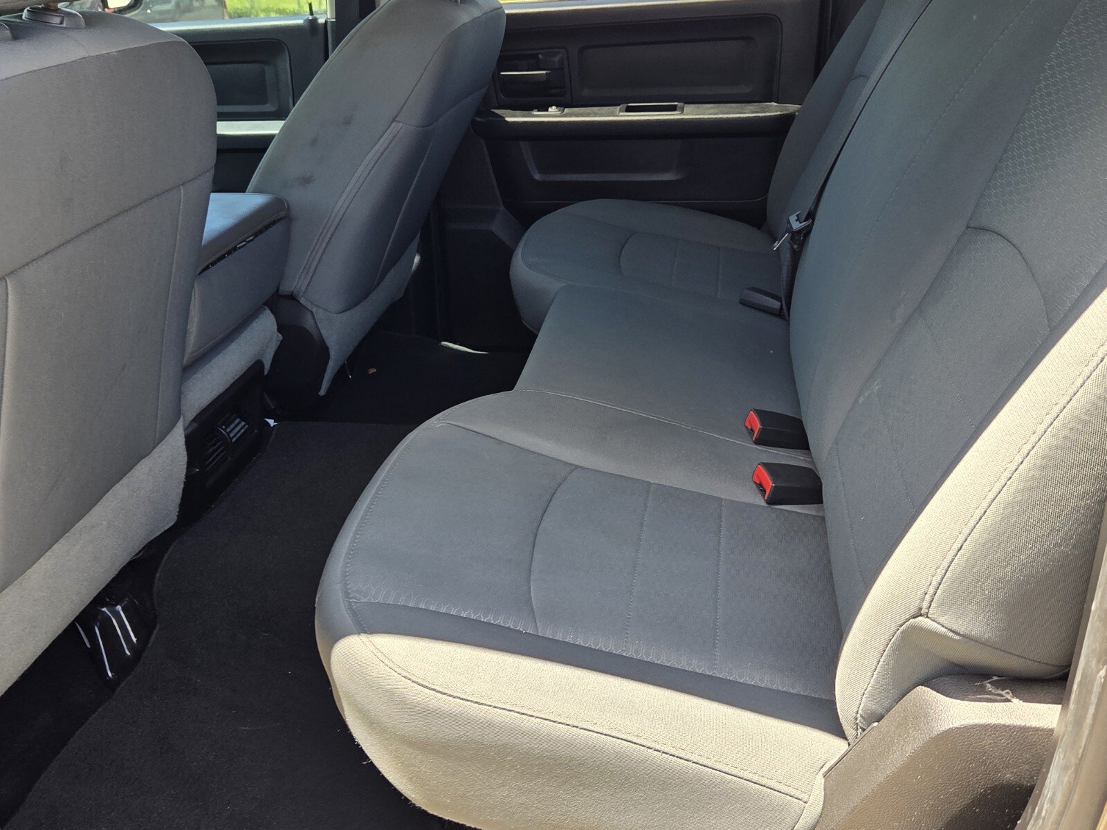 Used 2014 RAM 2500 Tradesman w/ Chrome Appearance Group RWD image 5